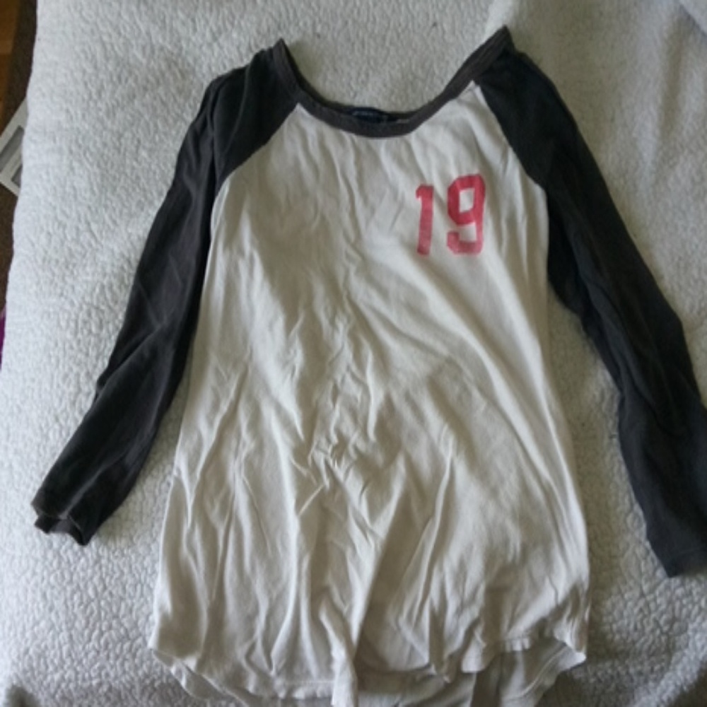 Long sleeve t-shirt